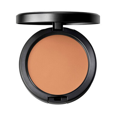 BASE NW40  STUDIO FIX POWDER 